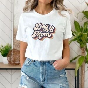 Dog Mom Graphic T Shirt